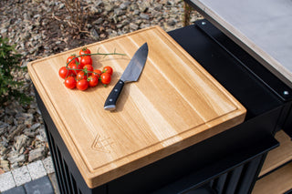 QUADRUM Grill mit Holztischplatte