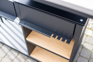 QUADRUM Grill mit Holztischplatte